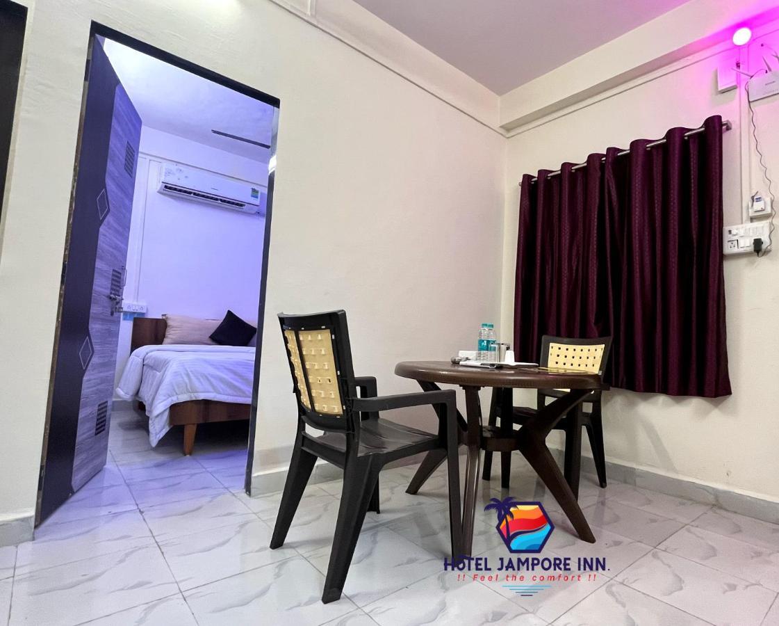 Hotel Jampore Inn Daman Exteriör bild