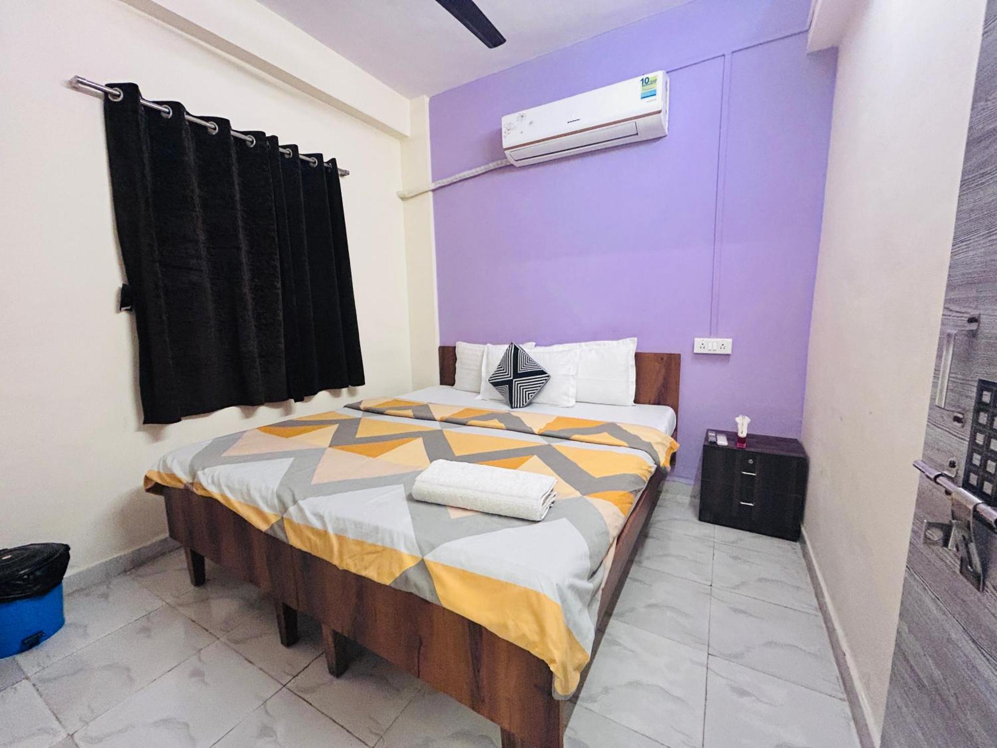 Hotel Jampore Inn Daman Exteriör bild